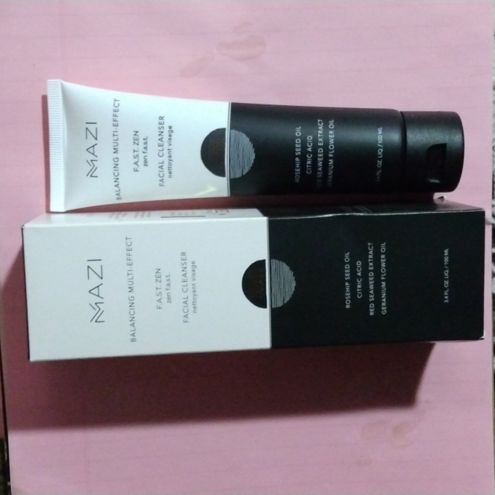 MAZI BALANCING FACIAL CLEANSER
